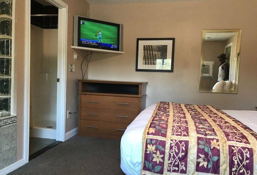 Capri Motel