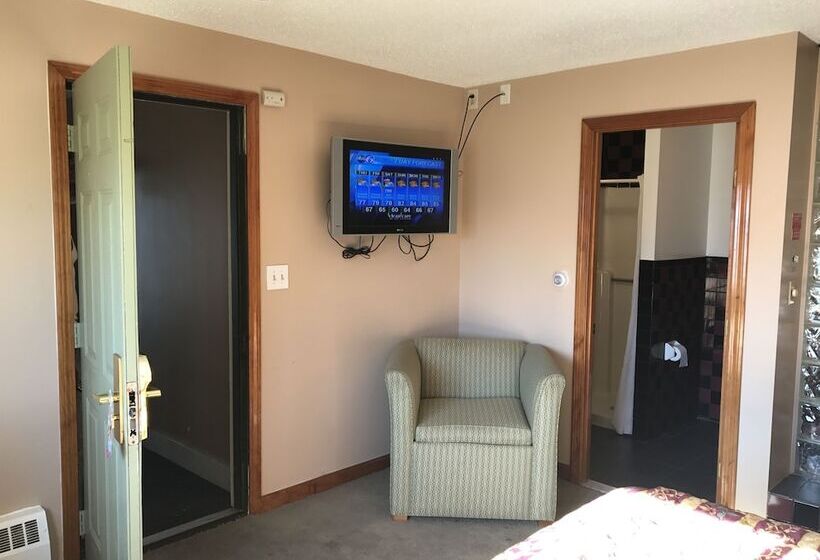 Capri Motel