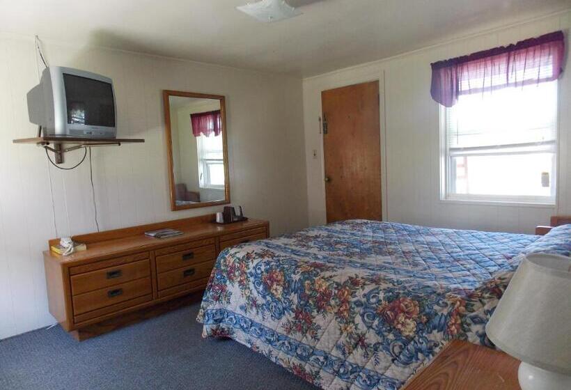 Clarketon Motel   Maggie Valley