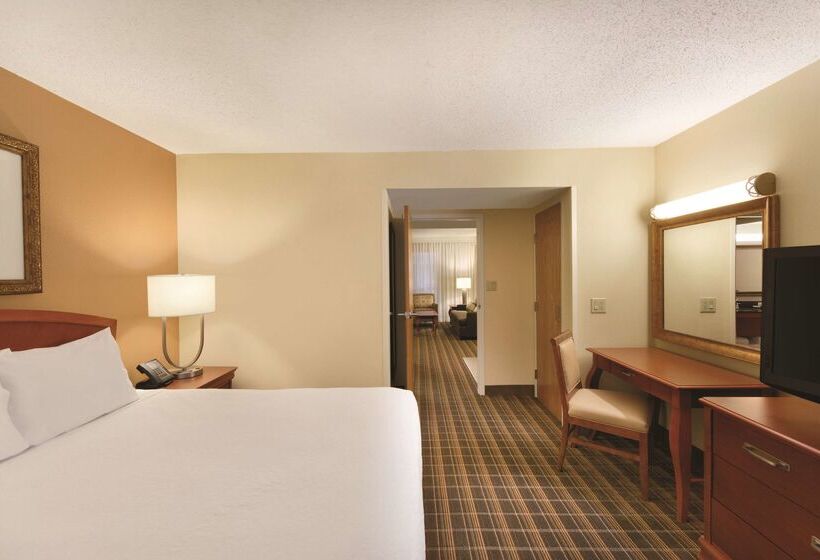 Embassy Suites Greenville Golf Resort & Conference Center