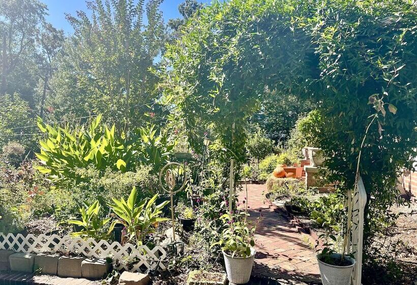 Greenwood Bed & Breakfast