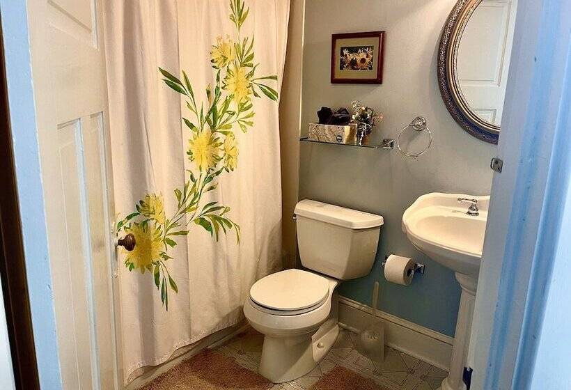 Greenwood Bed & Breakfast