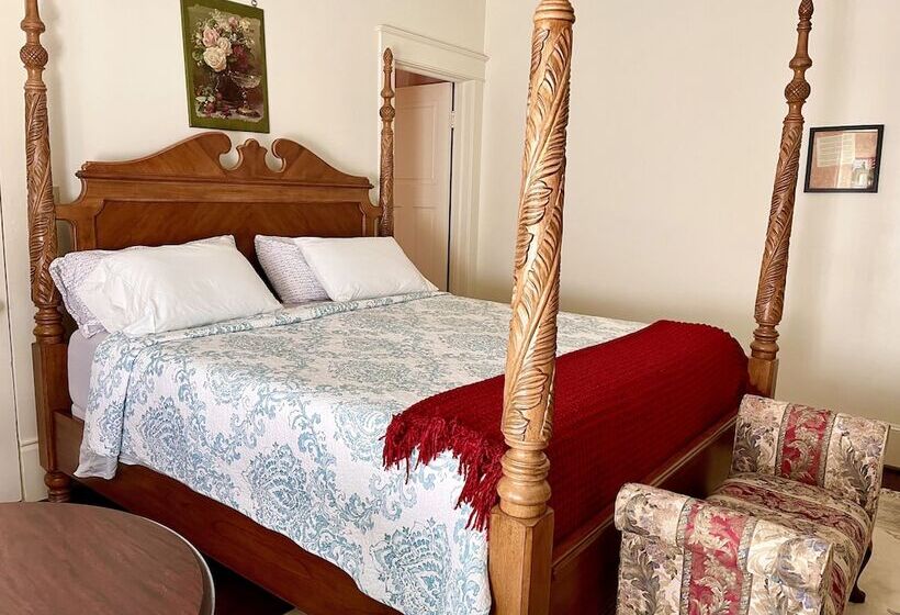 Greenwood Bed & Breakfast