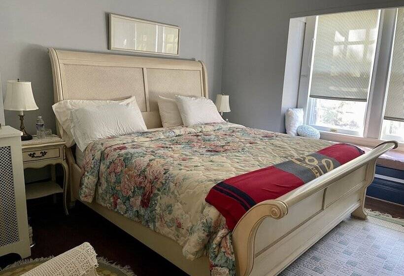 Greenwood Bed & Breakfast