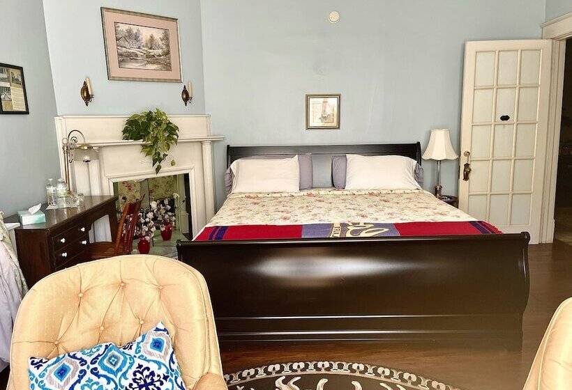 Greenwood Bed & Breakfast