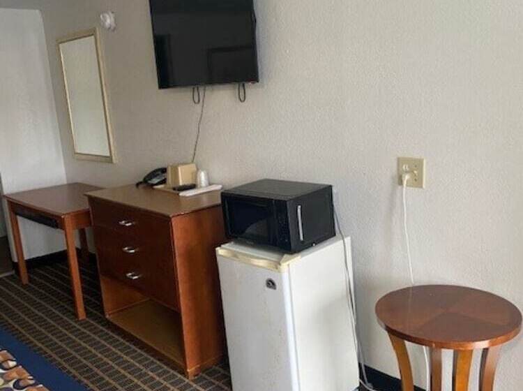 בית מלון כפרי 712 Inn