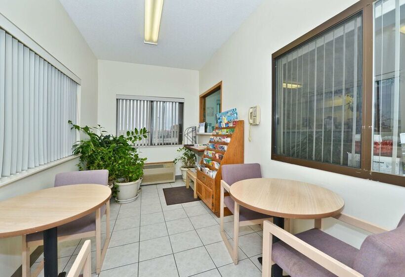 ホテル Americas Best Value Inn Champaign