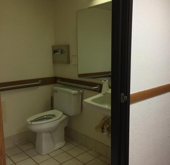 ホテル Americas Best Value Inn Champaign