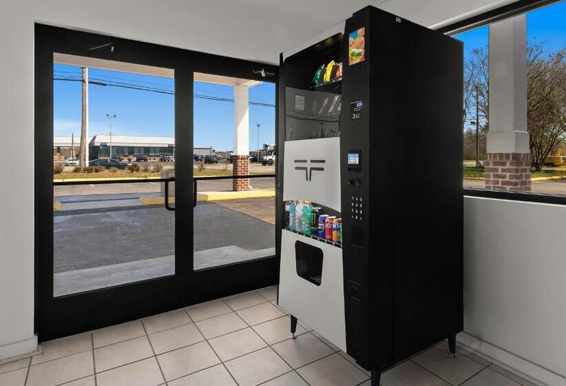 ホテル Americas Best Value Inn Edenton