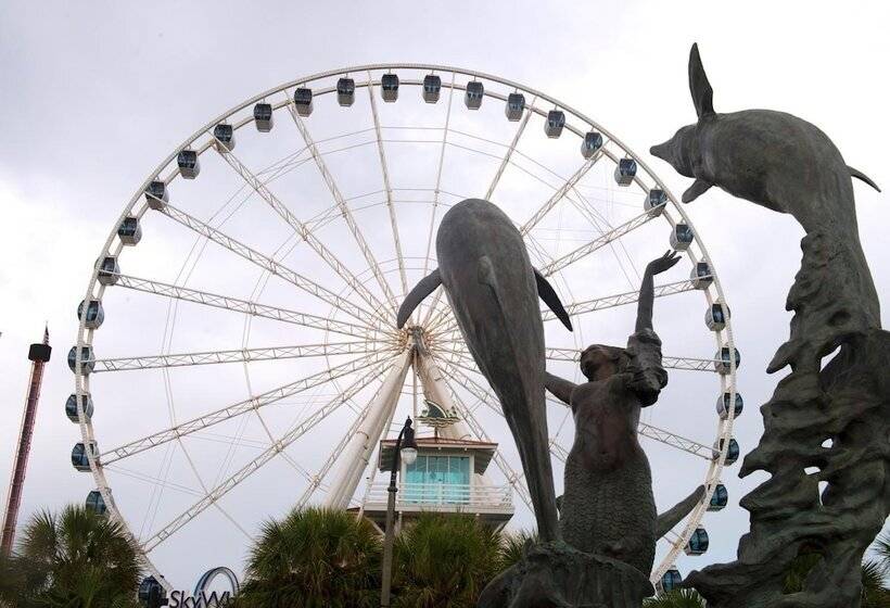 هتل Aqua Beach Inn