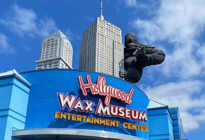 هتل Aqua Beach Inn