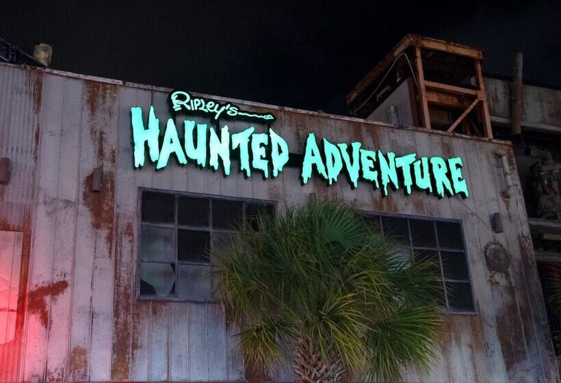 هتل Aqua Beach Inn