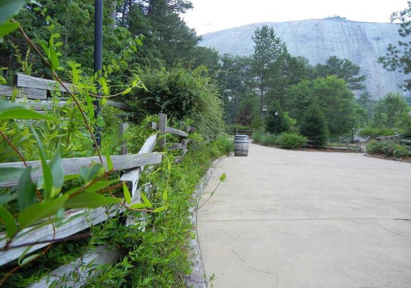 فندق Atlanta Evergreen Lakeside Resort