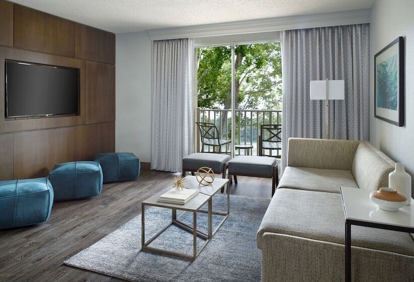 ホテル Atlanta Evergreen Lakeside Resort