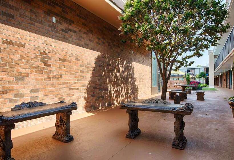 فندق Best Western Greenville Airport