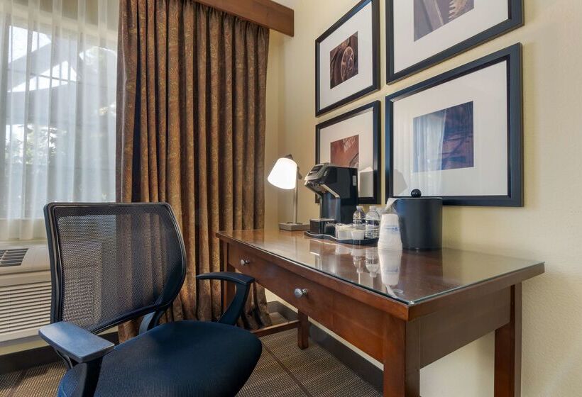 فندق Best Western Plus Boomtown Casino