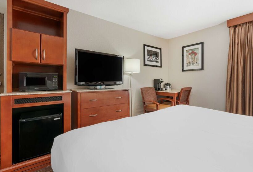 فندق Best Western Plus Boomtown Casino