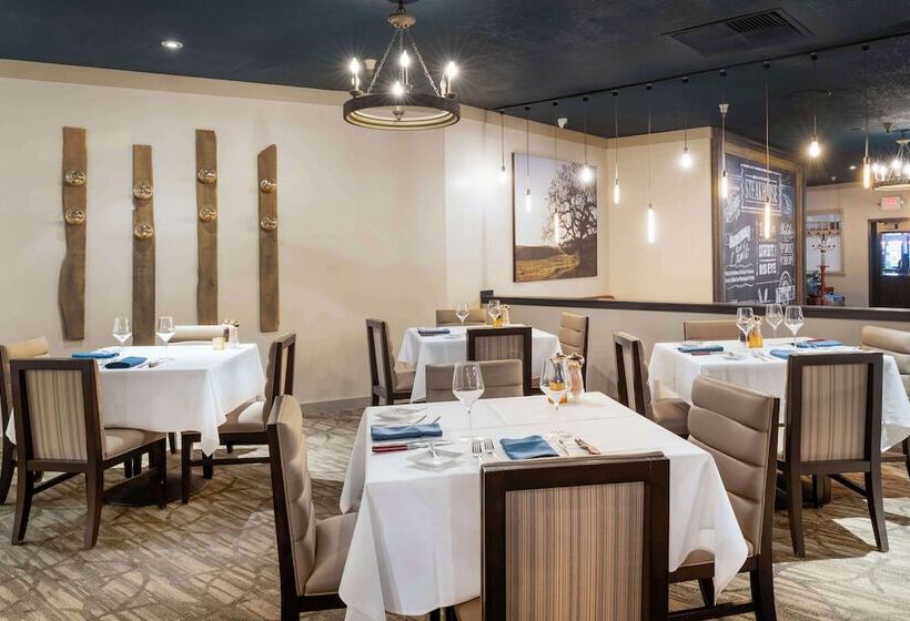 فندق Best Western Plus Boomtown Casino