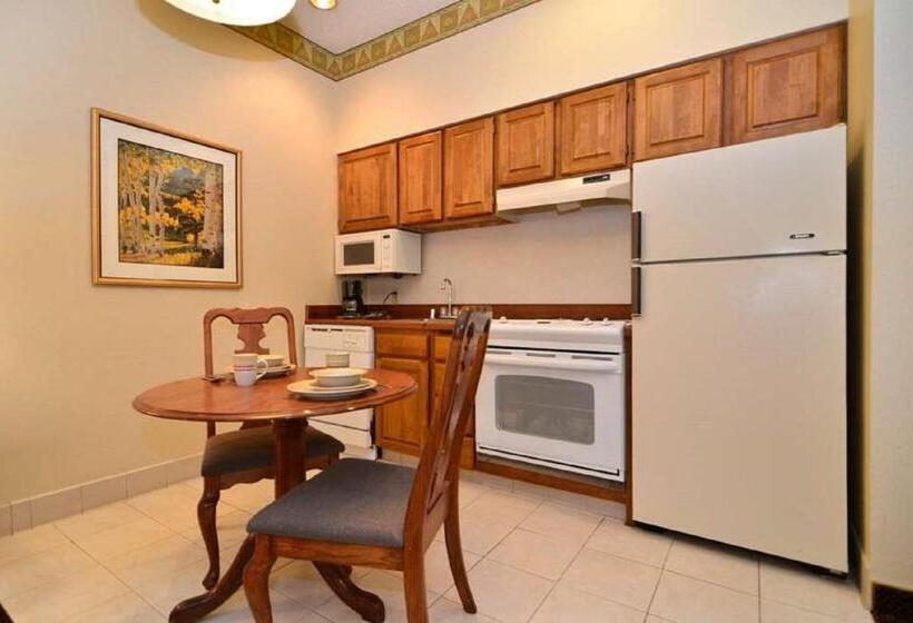 בית מלון כפרי Best Western Plus Gold Country Inn