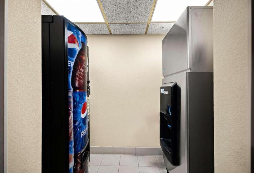 בית מלון כפרי Best Western Plus Gold Country Inn