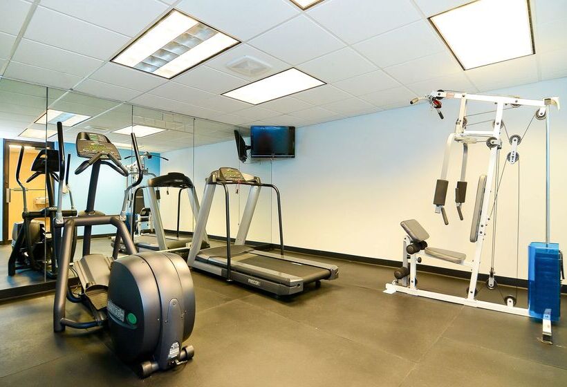 فندق Americinn By Wyndham Woodstock Il