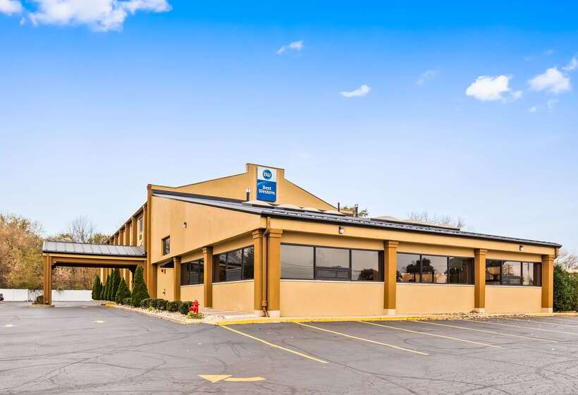 فندق Americinn By Wyndham Woodstock Il