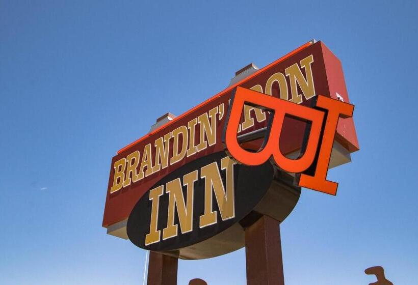 هتل Brandin  Iron Inn