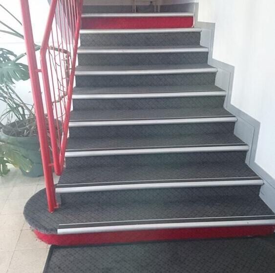 Brit Hotel Hermitage