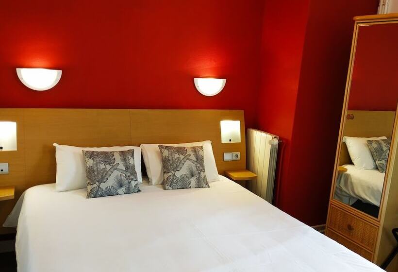 Brit Hotel Hermitage