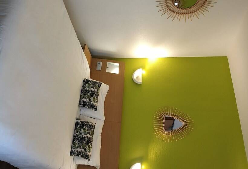 Brit Hotel Hermitage