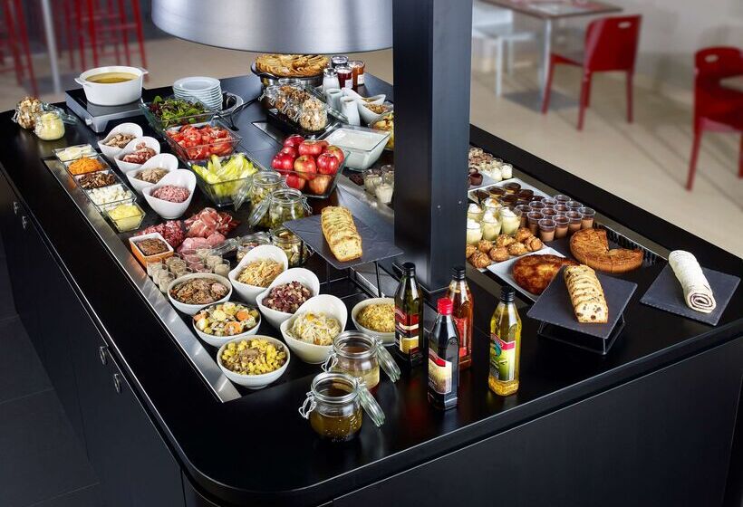 ホテル Campanile Nice Aéroport