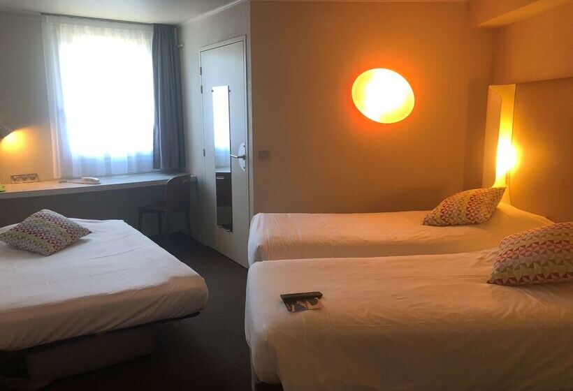 ホテル Campanile Nice Aéroport