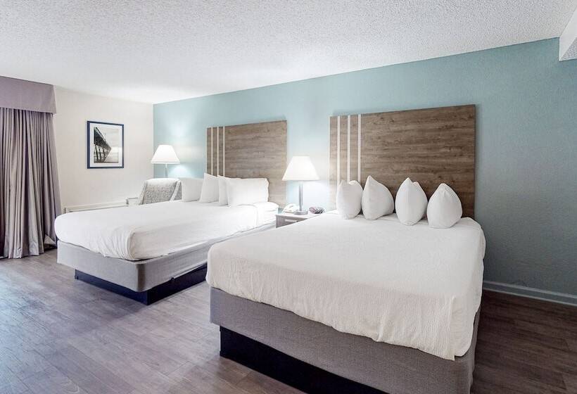 هتل Carolinian Beach Resort