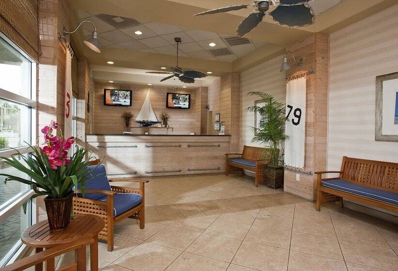 هتل Carolinian Beach Resort