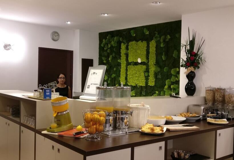 בית מלון כפרי Carre Vieux Port