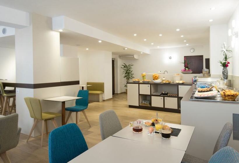 בית מלון כפרי Carre Vieux Port