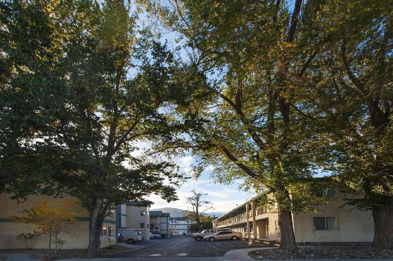 Отель Carson City Plaza