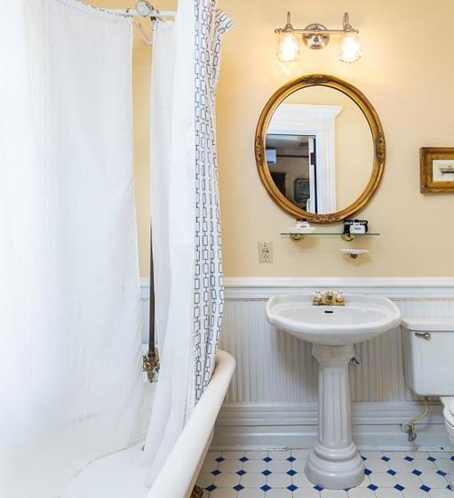 호텔 Cedar Crest Inn