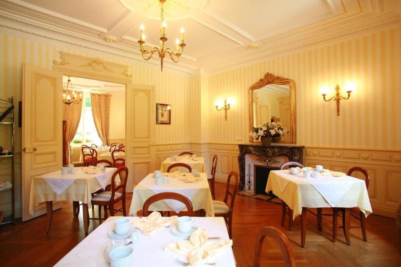 בית מלון כפרי Chateau De Challanges