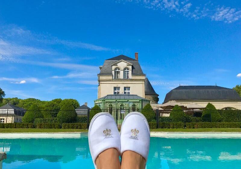 בית מלון כפרי Château De Courcelles   Relais & Châteaux