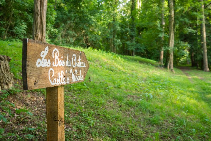 בית מלון כפרי Château De Courcelles   Relais & Châteaux