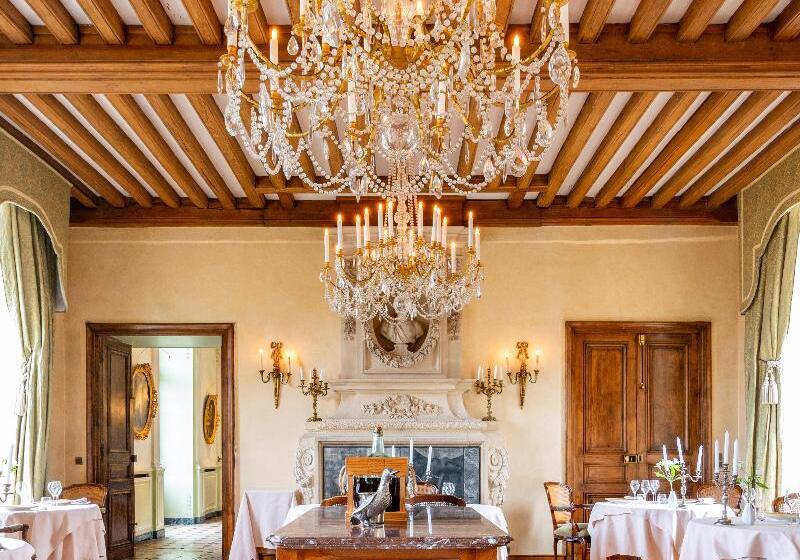 فندق Château De Courcelles   Relais & Châteaux