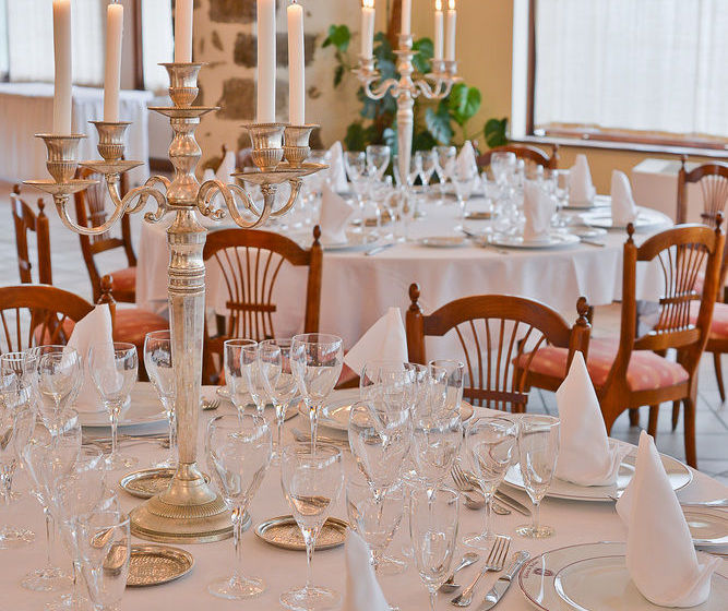 فندق Château De Salles