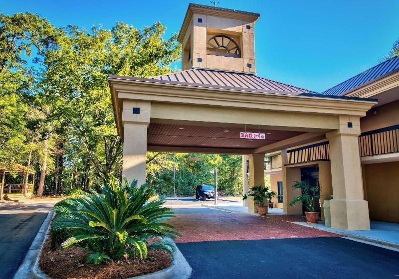 فندق Clarion Inn & Suites Aiken South
