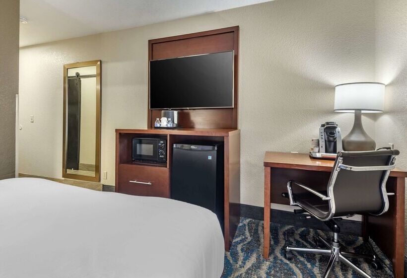 Отель Comfort Inn Asheville East Blue Ridge Pkwy Access