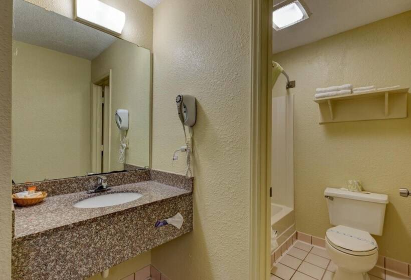 酒店 Continental Inn Charlotte