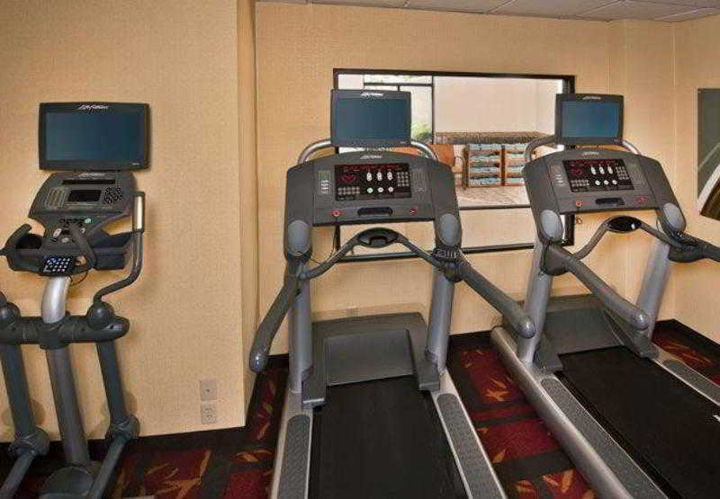 酒店 Courtyard By Marriott Fayetteville