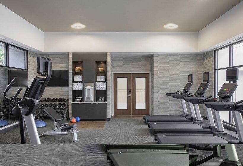 酒店 Courtyard By Marriott Greensboro