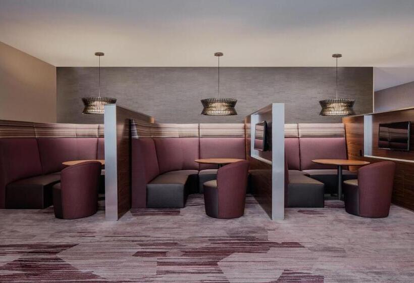 酒店 Courtyard By Marriott Greensboro