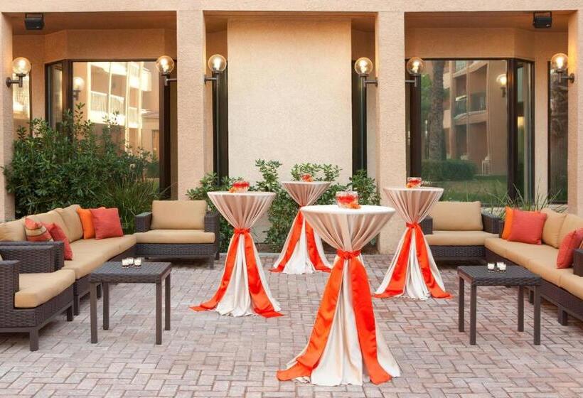 בית מלון כפרי Courtyard By Marriott Las Vegas Convention Center